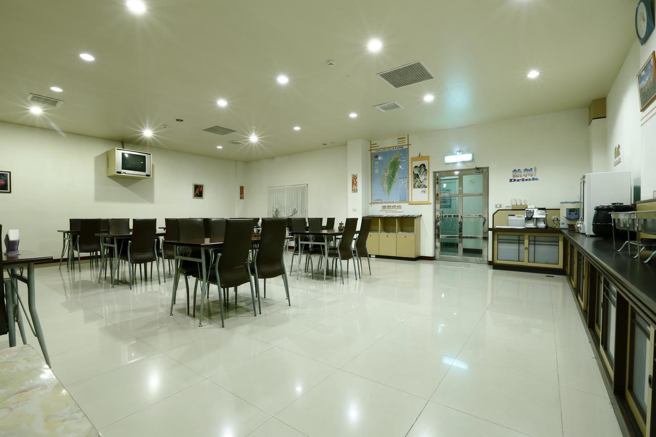 Treasure Island Motel - Fengshan 카오슝 외부 사진
